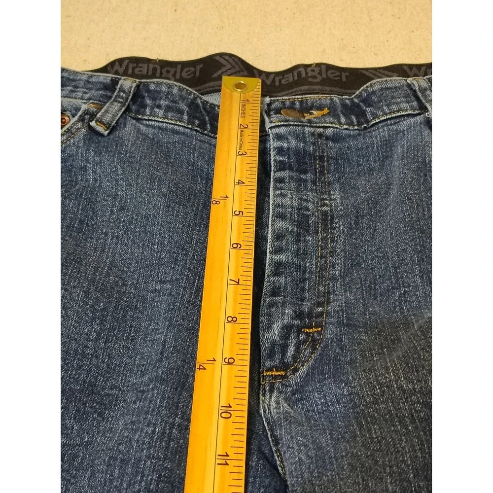 Wrangler Mens Jeans 38x30 Classic Fit Straight Leg‎ Dark Wash Denim 5
